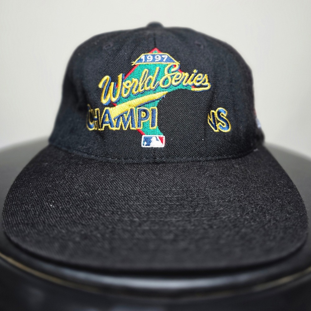 Vintage MLB 1997 World Series Misprint New Era Baseball Hat